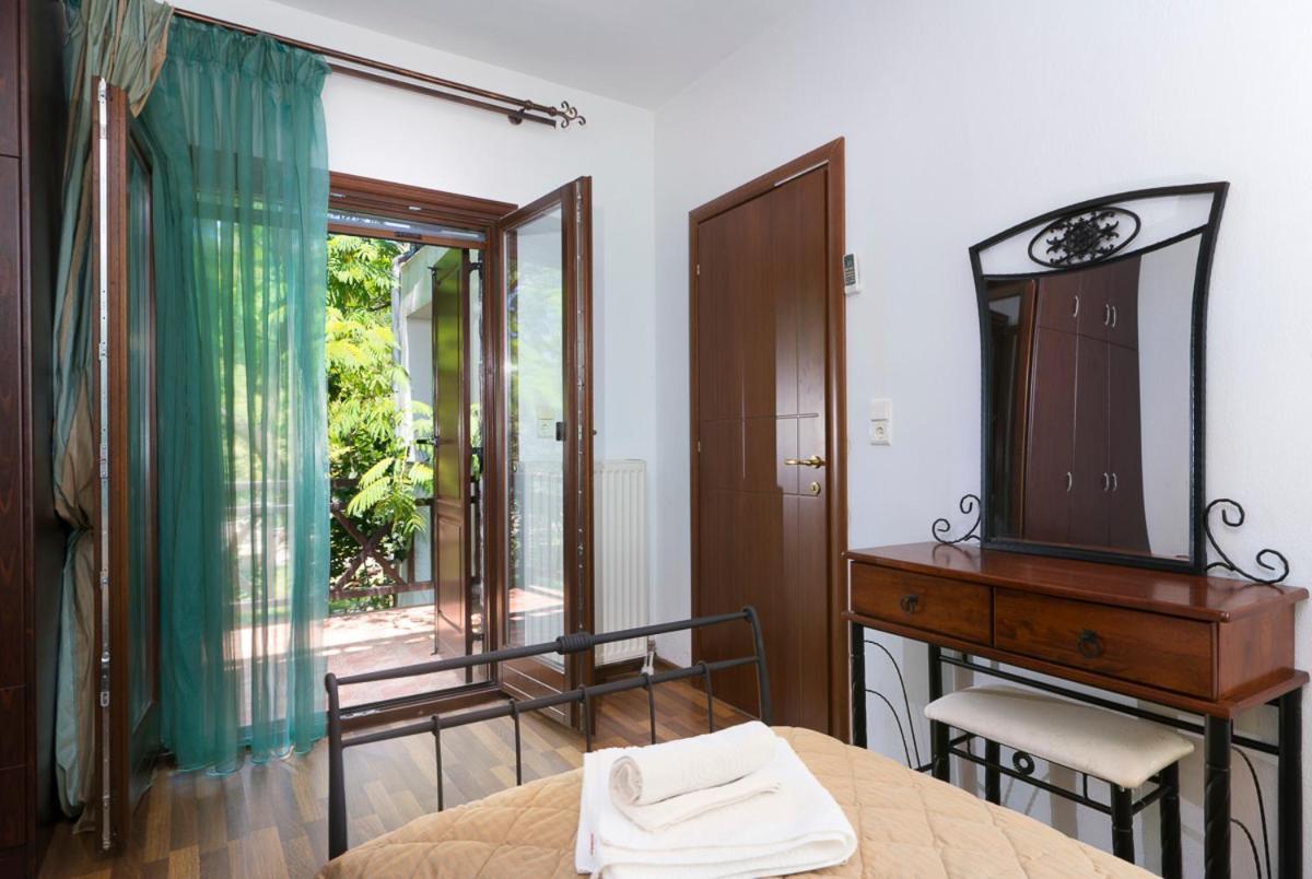 Menir Luxury Apartments Prínos Dış mekan fotoğraf